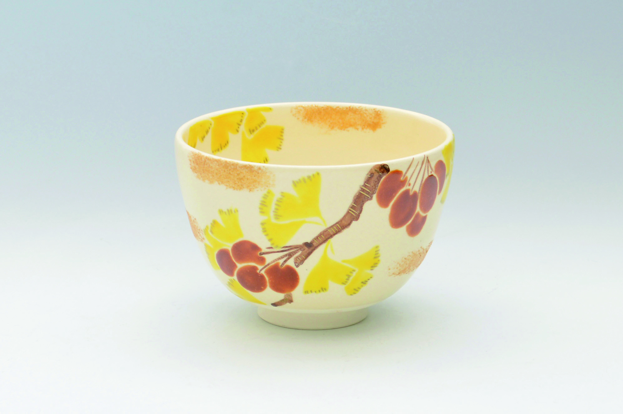 茶碗　色絵　銀杏の実　加藤起楽　化粧箱