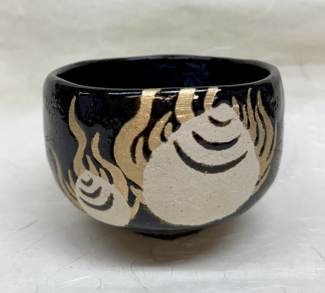 茶碗　黒楽　宝珠　干支 巳（み、へび）桂窯