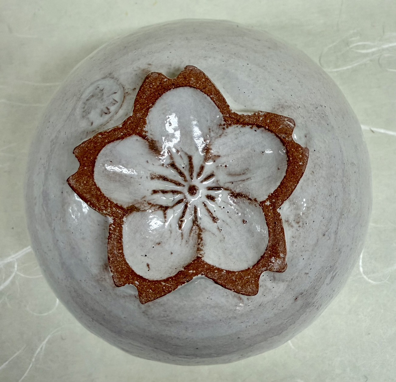 茶碗　粉引三島　桜高台　清和窯　紙箱