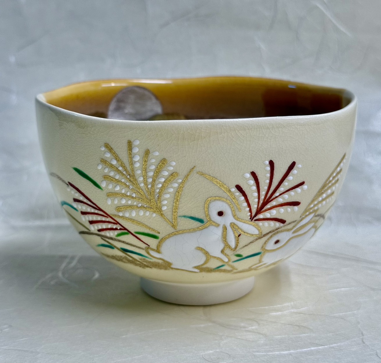 茶碗　掛分色絵　月に兎　新井京華　木箱